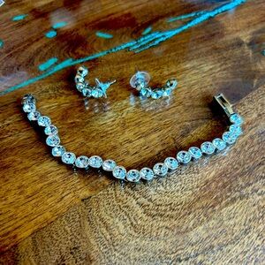 Swarovski earring and bracelet set